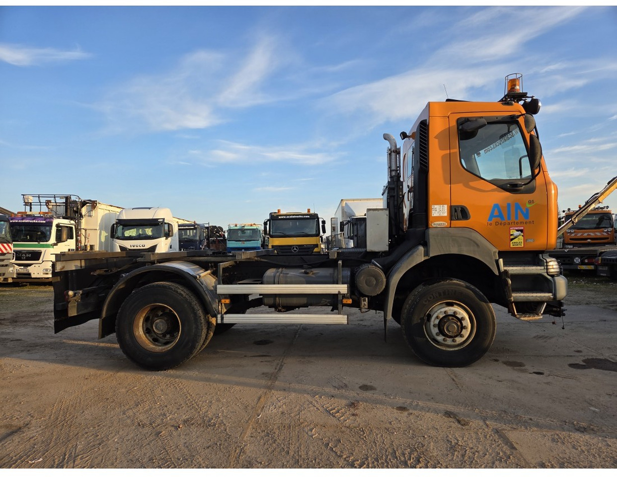 Renault Kerax 260 4x4 Chassis Manual Gearbox Mechanical pump Pompe Mecanique - Châssis cabine: photos 4 Renault Kerax 260 4x4 Chassis Manual Gearbox Mechanical pump Pompe Mecanique - Châssis cabine: photos 4