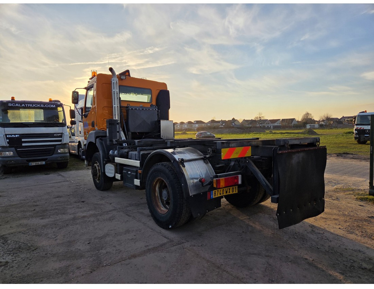 Renault Kerax 260 4x4 Chassis Manual Gearbox Mechanical pump Pompe Mecanique - Châssis cabine: photos 2 Renault Kerax 260 4x4 Chassis Manual Gearbox Mechanical pump Pompe Mecanique - Châssis cabine: photos 2