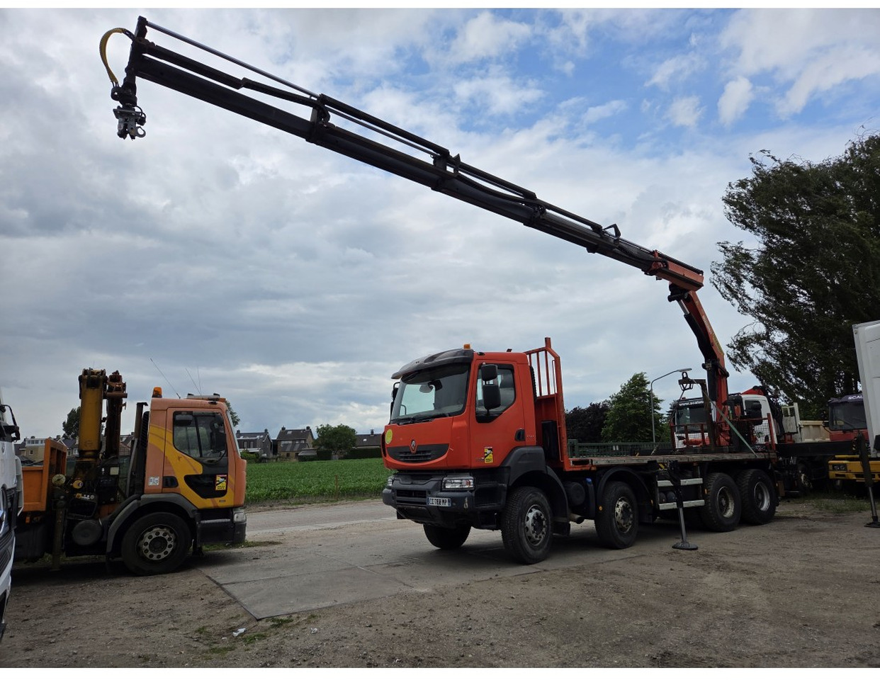 Renault Kerax 430 8X4 Flatbed Crane Palfinger PK26002EH 26 ton 5 Extensions *Retarder - Camion plateau, Camion grue: photos 1 Renault Kerax 430 8X4 Flatbed Crane Palfinger PK26002EH 26 ton 5 Extensions *Retarder - Camion plateau, Camion grue: photos 1