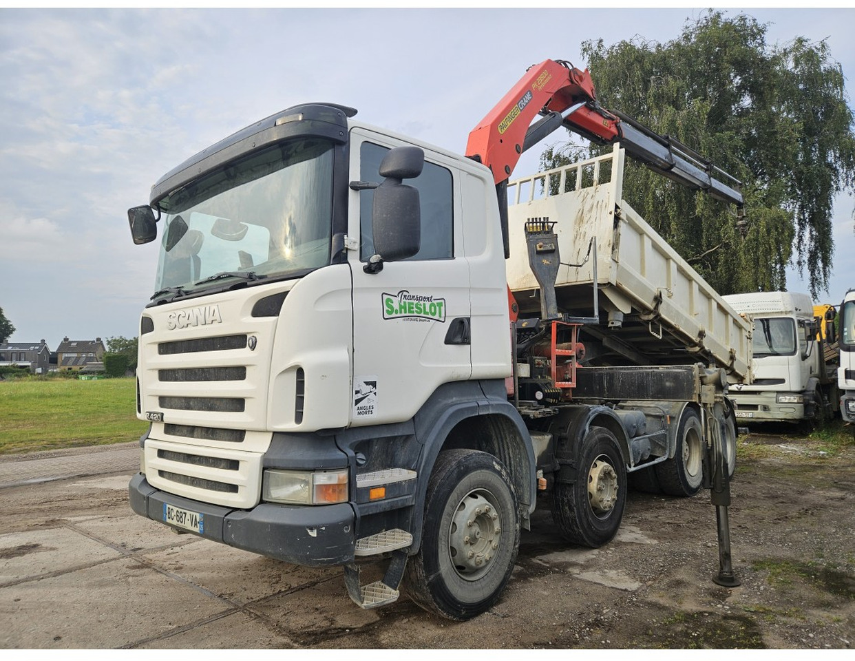 Scania R420 8x4 Tipper Crane Palfinger 23500 - Camion benne, Camion grue: photos 1 Scania R420 8x4 Tipper Crane Palfinger 23500 - Camion benne, Camion grue: photos 1