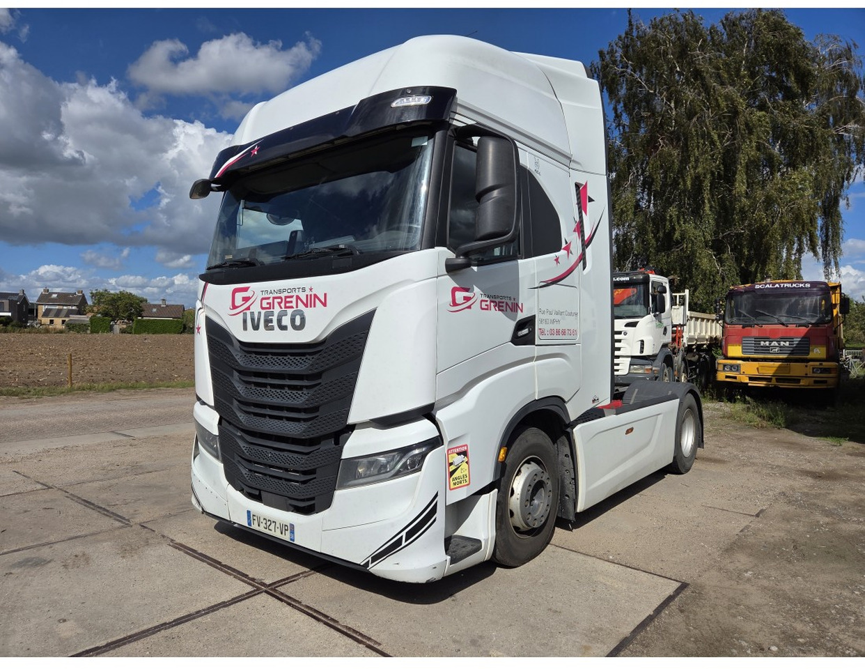 Iveco S-Way 480 4X2 Tractor Unit Retarder Navi ACC Euro 6 - Tracteur routier: photos 1 Iveco S-Way 480 4X2 Tractor Unit Retarder Navi ACC Euro 6 - Tracteur routier: photos 1