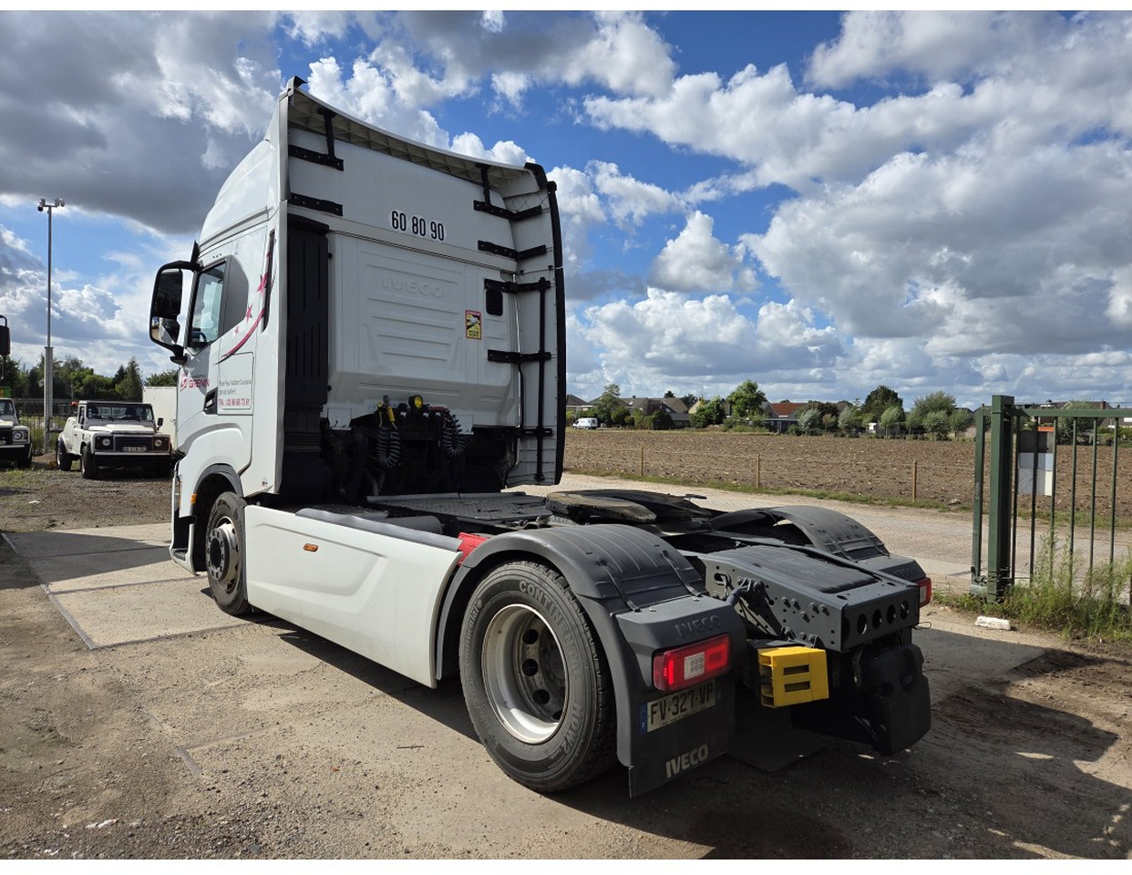 Iveco S-Way 480 4X2 Tractor Unit Retarder Navi ACC Euro 6 - Tracteur routier: photos 2 Iveco S-Way 480 4X2 Tractor Unit Retarder Navi ACC Euro 6 - Tracteur routier: photos 2