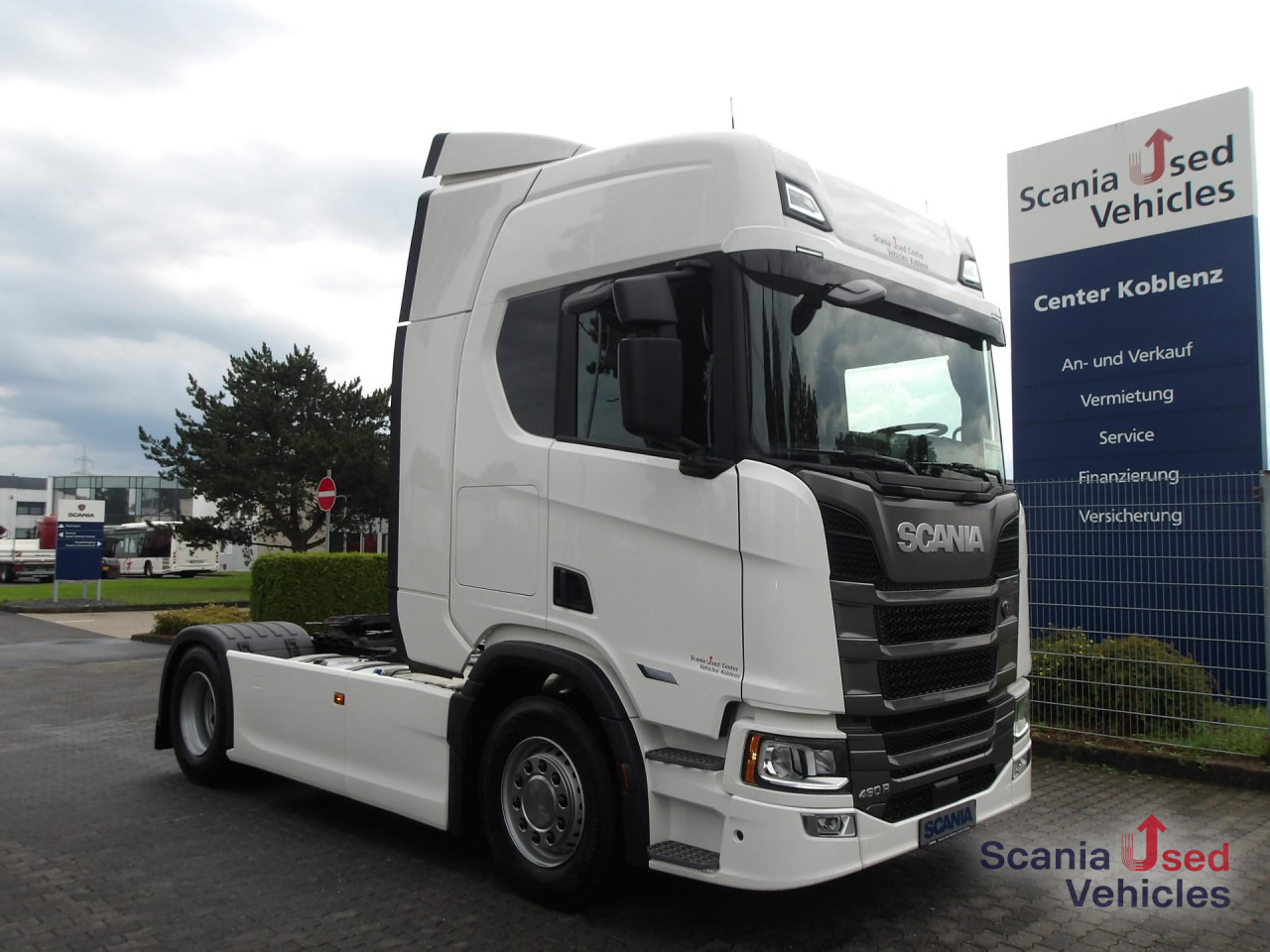 SCANIA R 460 NA - HIGHLINE - 2x TANKs - ACC - Tracteur routier: photos 1 SCANIA R 460 NA - HIGHLINE - 2x TANKs - ACC - Tracteur routier: photos 1