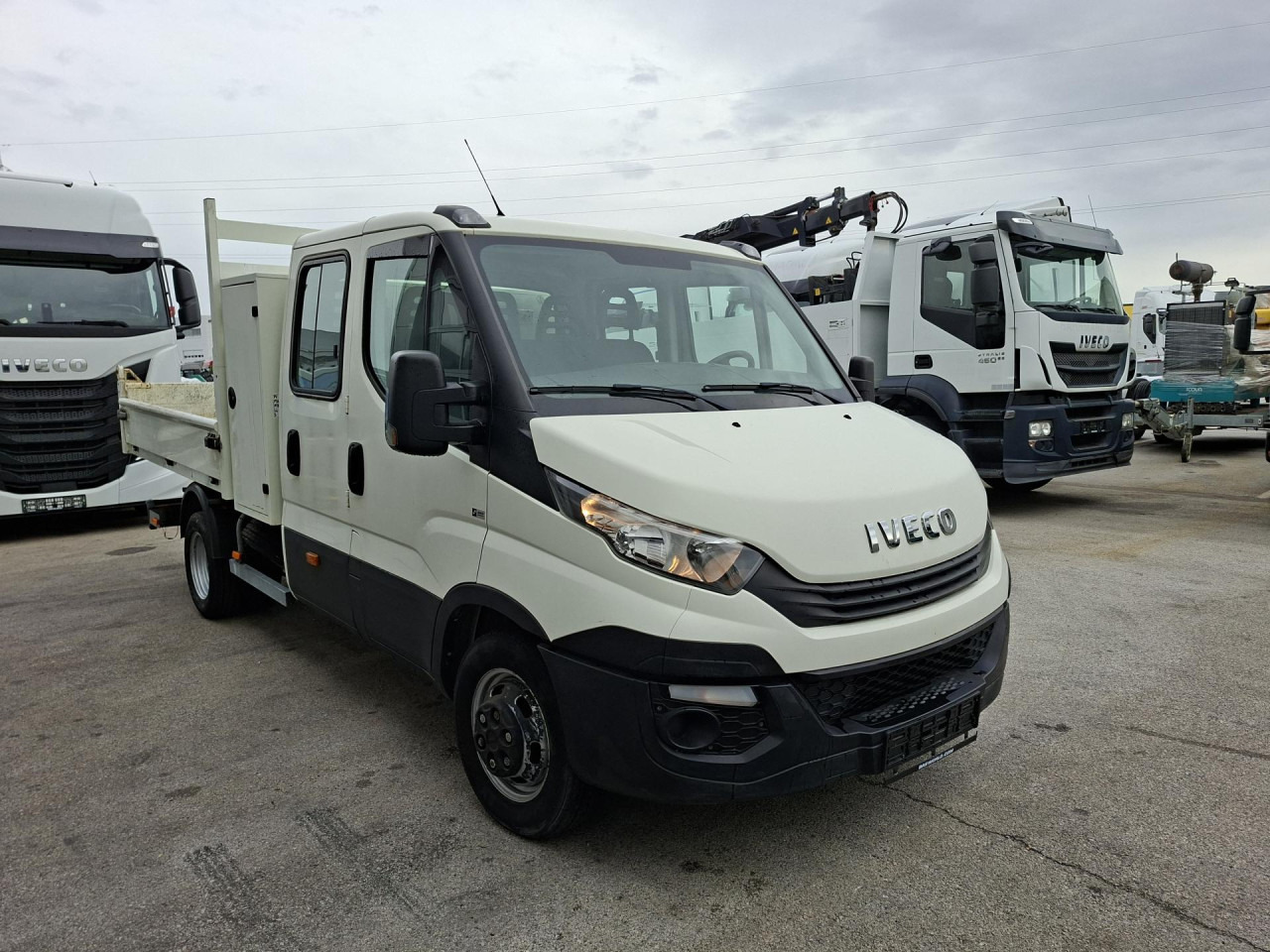 IVECO Daily 35C12D - Véhicule utilitaire benne, Utilitaire double cabine: photos 2 IVECO Daily 35C12D - Véhicule utilitaire benne, Utilitaire double cabine: photos 2