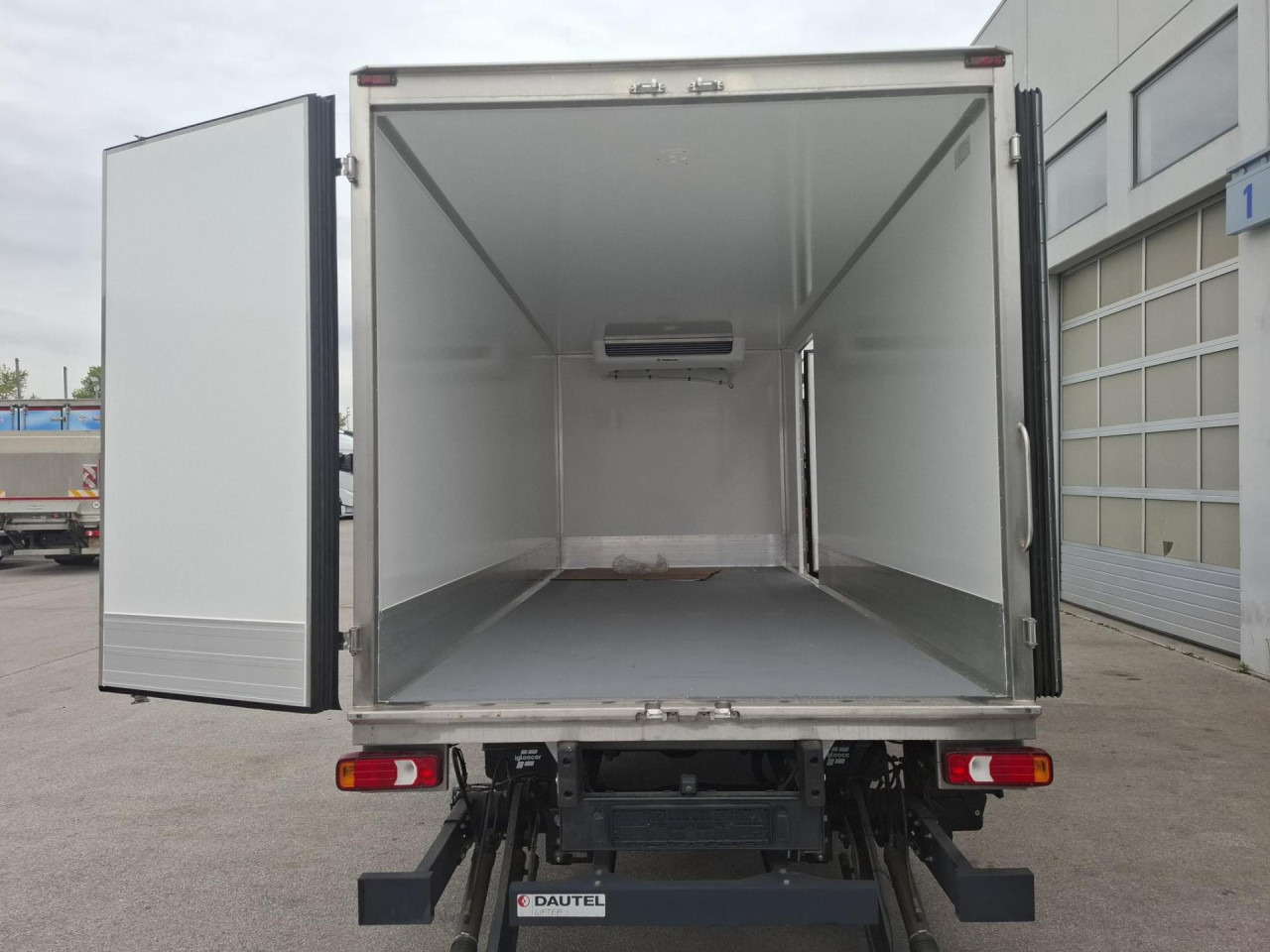IVECO Daily 70C18H - Véhicule utilitaire frigorifique: photos 5 IVECO Daily 70C18H - Véhicule utilitaire frigorifique: photos 5