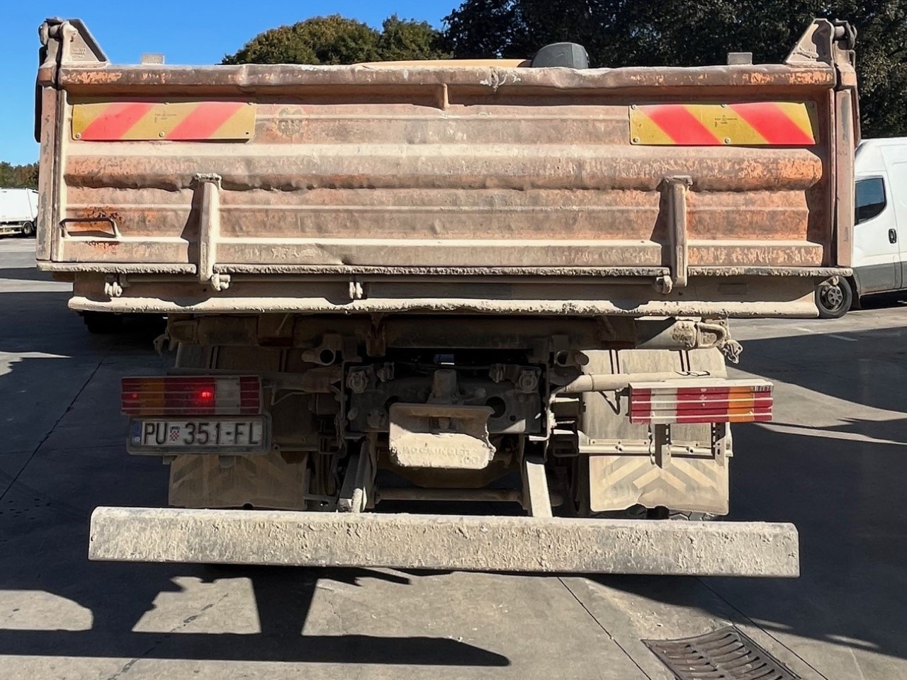 MERCEDES-BENZ Actros 1831 K - Camion benne: photos 4 MERCEDES-BENZ Actros 1831 K - Camion benne: photos 4