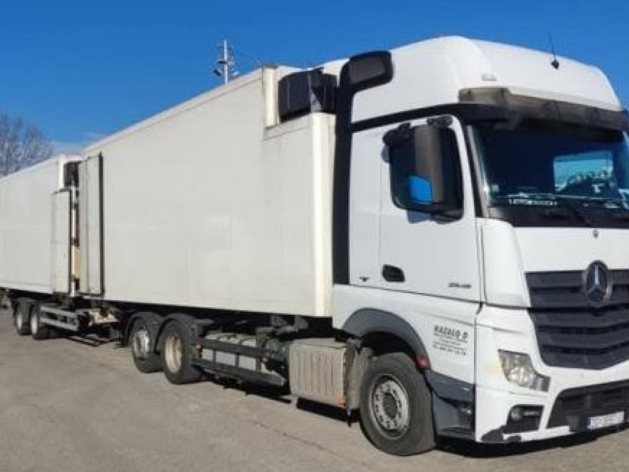 MERCEDES-BENZ Actros 25.480 - Véhicule utilitaire frigorifique: photos 1 MERCEDES-BENZ Actros 25.480 - Véhicule utilitaire frigorifique: photos 1