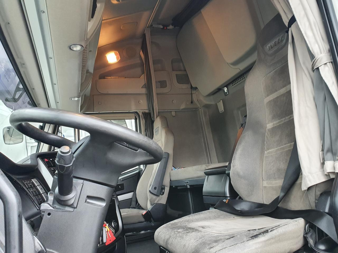 Tracteur routier IVECO Stralis AS440S46T/P: photos 7 Tracteur routier IVECO Stralis AS440S46T/P: photos 7