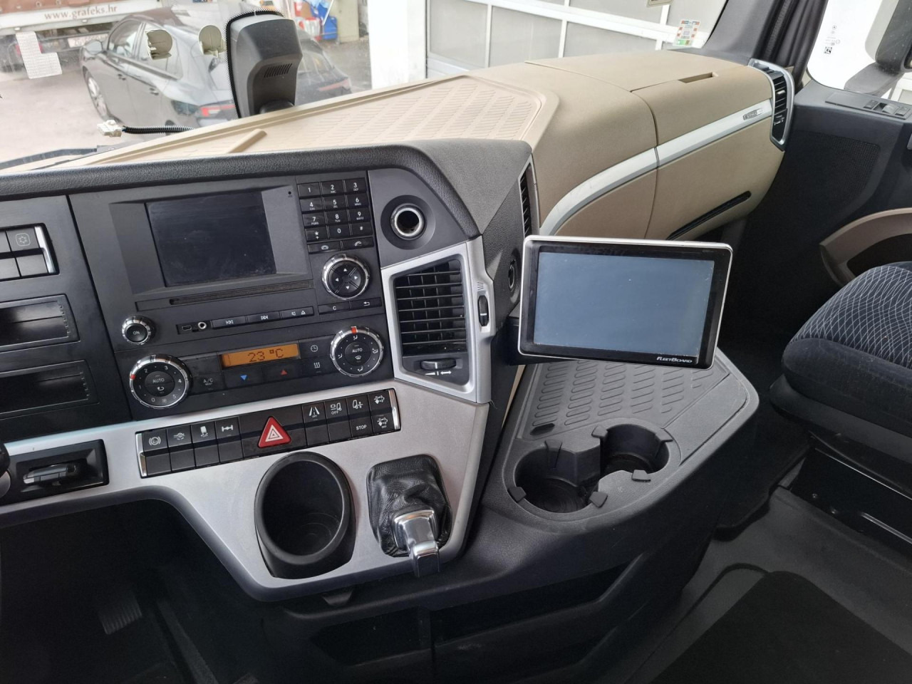 Tracteur routier MERCEDES-BENZ Actros 1845: photos 8