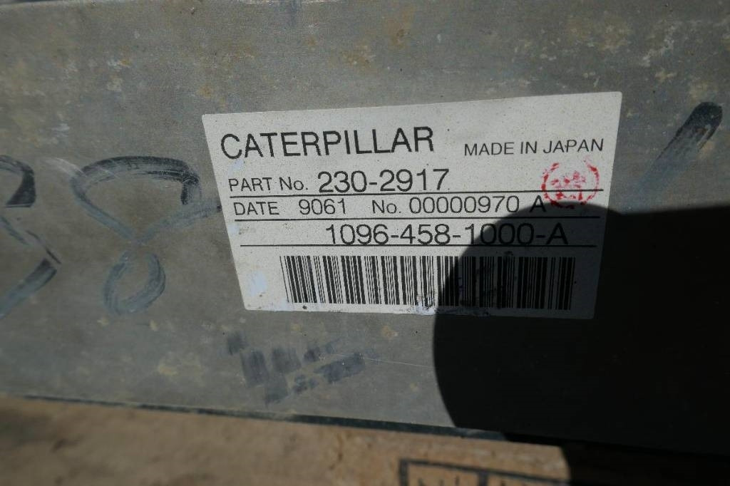 CAT 374 D Intercooler, 230-2917  - Radiateur pour Engins de chantier: photos 2 CAT 374 D Intercooler, 230-2917  - Radiateur pour Engins de chantier: photos 2