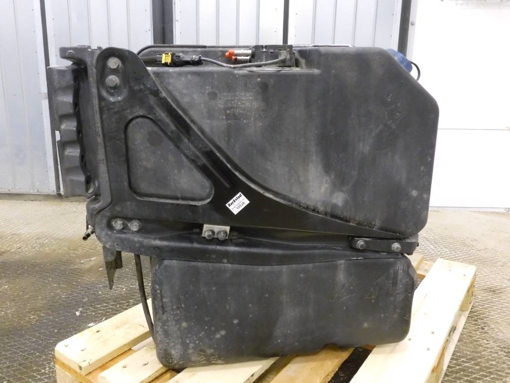 Scania R770 Adblue tank - Frame/ Châssis pour Camion: photos 3 Scania R770 Adblue tank - Frame/ Châssis pour Camion: photos 3