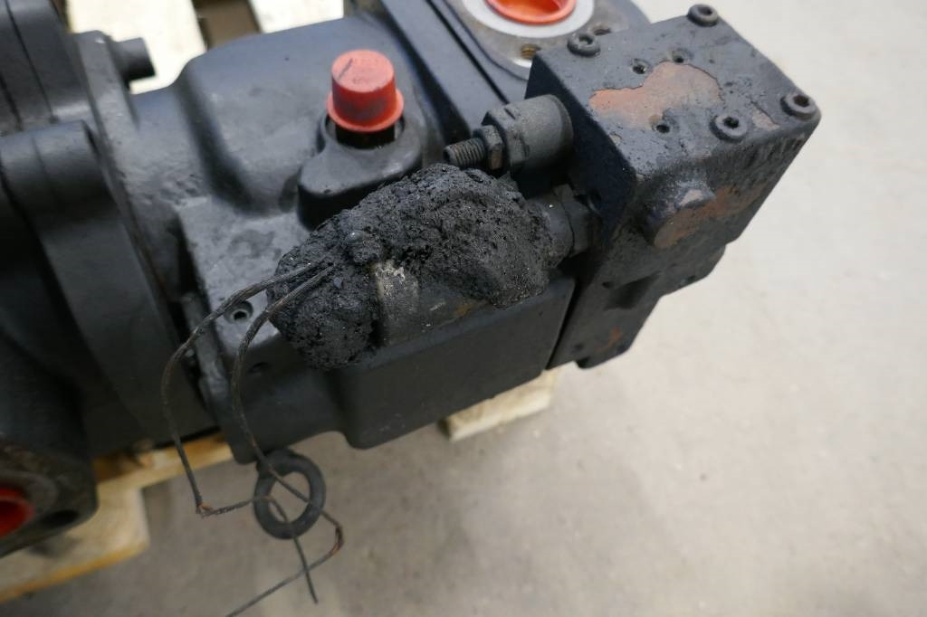 Volvo L 250 G, Hydraulikpump voe15172809 - Hydraulique pour Engins de chantier: photos 4 Volvo L 250 G, Hydraulikpump voe15172809 - Hydraulique pour Engins de chantier: photos 4