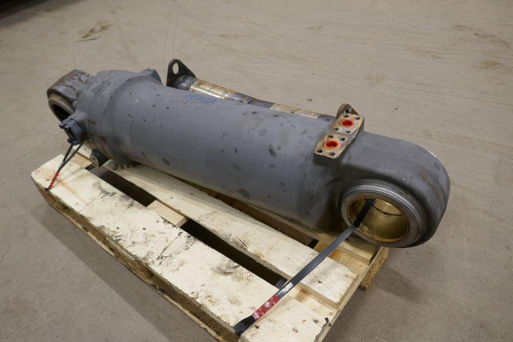 Volvo L 250 G, tiltkolv voe17230571 - Hydraulique pour Engins de chantier: photos 1 Volvo L 250 G, tiltkolv voe17230571 - Hydraulique pour Engins de chantier: photos 1