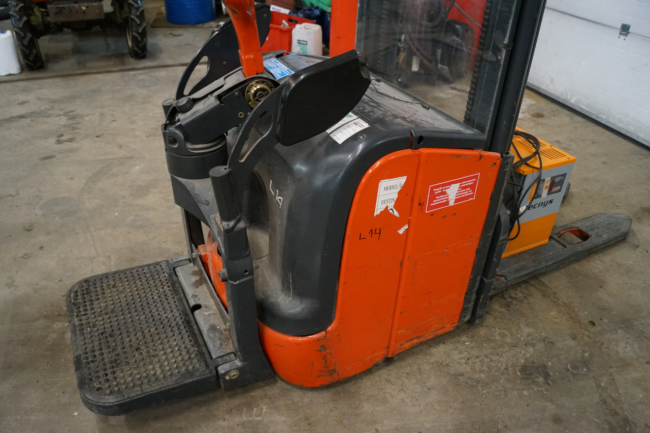 LINDE L14ap - Gerbeur: photos 2 LINDE L14ap - Gerbeur: photos 2