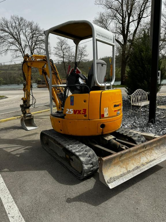 IHI 25VX3, 2.5ton, SWISS Machine IHI 25VX3, 2.5ton, SWISS Machine - Mini pelle: photos 2 IHI 25VX3, 2.5ton, SWISS Machine IHI 25VX3, 2.5ton, SWISS Machine - Mini pelle: photos 2