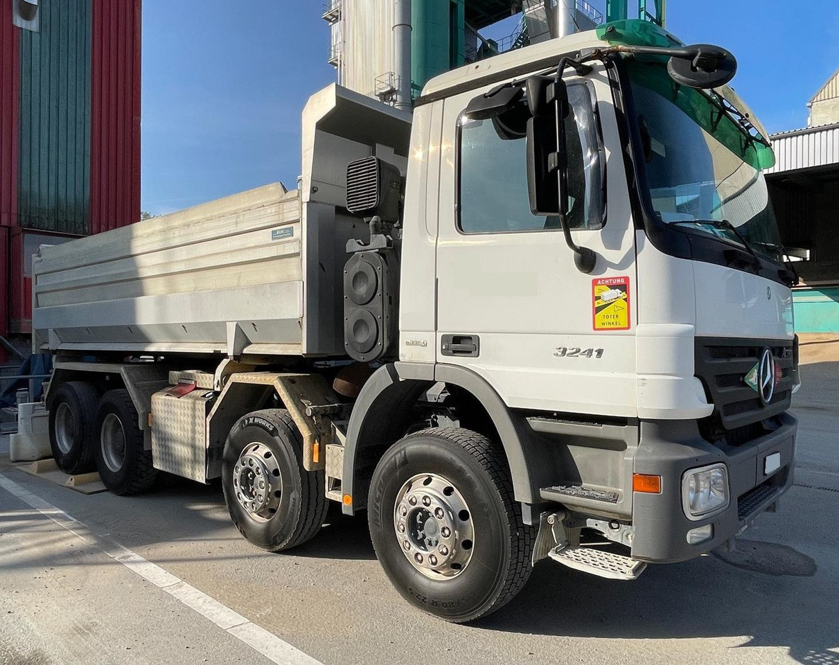 Mercedes-Benz Actros 3241 8x4,E5,Wechselsystem Mischer/Kipper - Camion malaxeur: photos 2 Mercedes-Benz Actros 3241 8x4,E5,Wechselsystem Mischer/Kipper - Camion malaxeur: photos 2