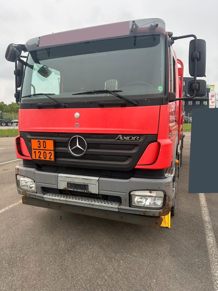 Mercedes-Benz Axor 1833, ADR, E4, 2 Kammern 1. 5000L 2. 7000L - Camion citerne: photos 2 Mercedes-Benz Axor 1833, ADR, E4, 2 Kammern 1. 5000L 2. 7000L - Camion citerne: photos 2