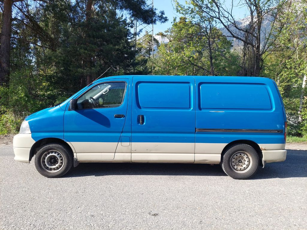 Toyota Hiace D-4D 2.5 4x4, Hochdruck Spülwagen 250bar - Fourgon utilitaire: photos 5 Toyota Hiace D-4D 2.5 4x4, Hochdruck Spülwagen 250bar - Fourgon utilitaire: photos 5