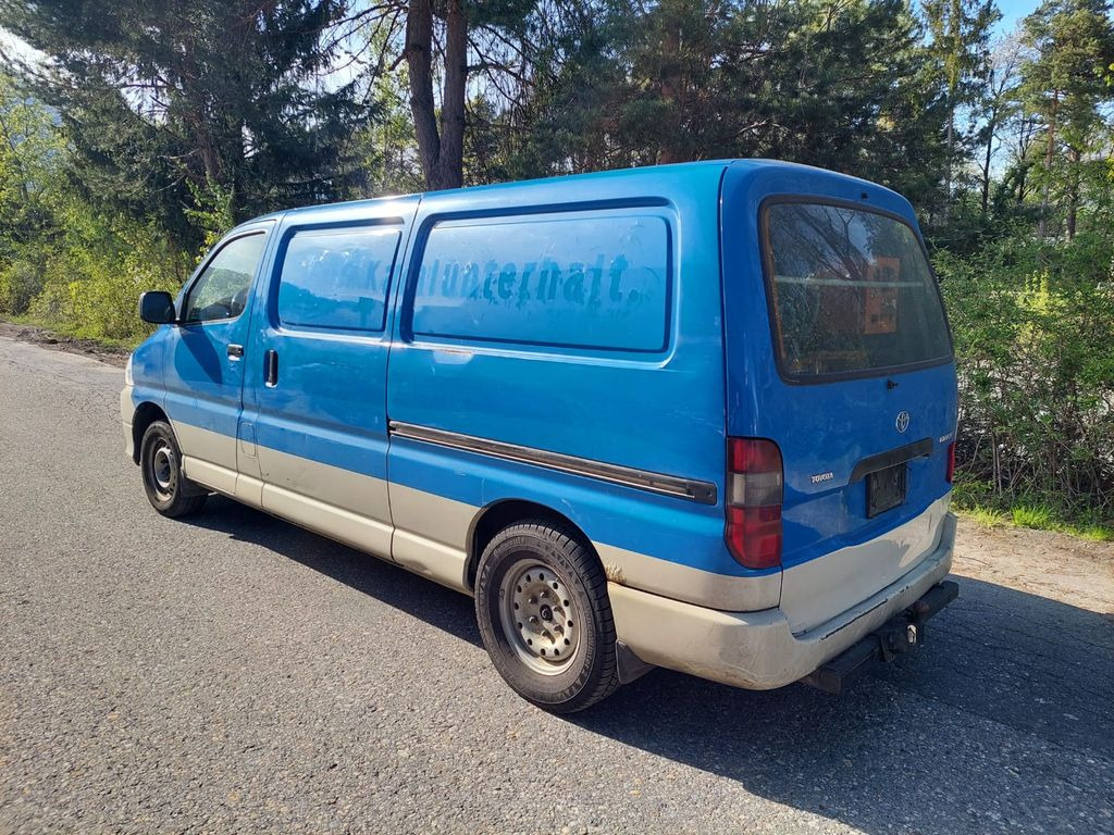 Toyota Hiace D-4D 2.5 4x4, Hochdruck Spülwagen 250bar - Fourgon utilitaire: photos 4 Toyota Hiace D-4D 2.5 4x4, Hochdruck Spülwagen 250bar - Fourgon utilitaire: photos 4