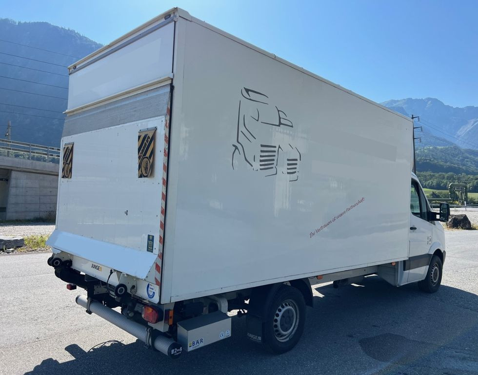 Volkswagen Crafter, 1.9, Ladebordwand, Klima - Fourgon: photos 4 Volkswagen Crafter, 1.9, Ladebordwand, Klima - Fourgon: photos 4