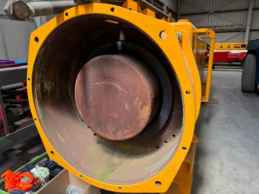 BSP 3/5/7-9 - Mât de battage: photos 4 BSP 3/5/7-9 - Mât de battage: photos 4