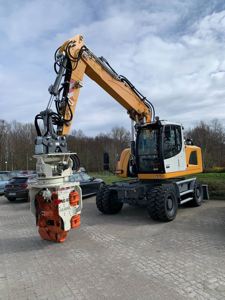 Movax Gilbert Grizzly MG-60 - Mât de battage: photos 1 Movax Gilbert Grizzly MG-60 - Mât de battage: photos 1