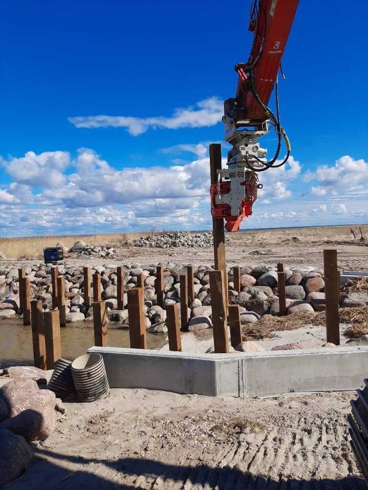 Movax Gilbert Grizzly MG-60 - Mât de battage: photos 3 Movax Gilbert Grizzly MG-60 - Mât de battage: photos 3