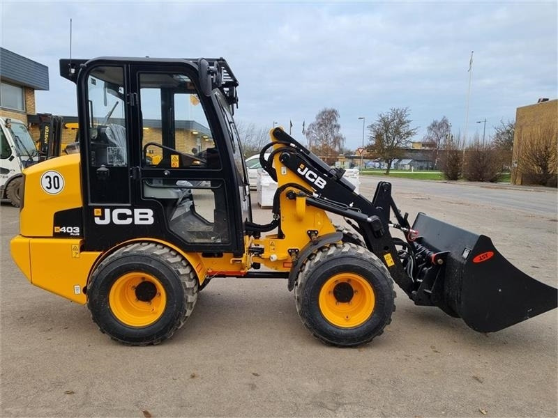 JCB 403 AGRI Plus model - Valet de ferme: photos 3 JCB 403 AGRI Plus model - Valet de ferme: photos 3