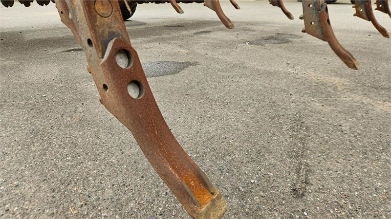 Kuhn CULTIMER L4000 Bugseret - Herse: photos 2 Kuhn CULTIMER L4000 Bugseret - Herse: photos 2