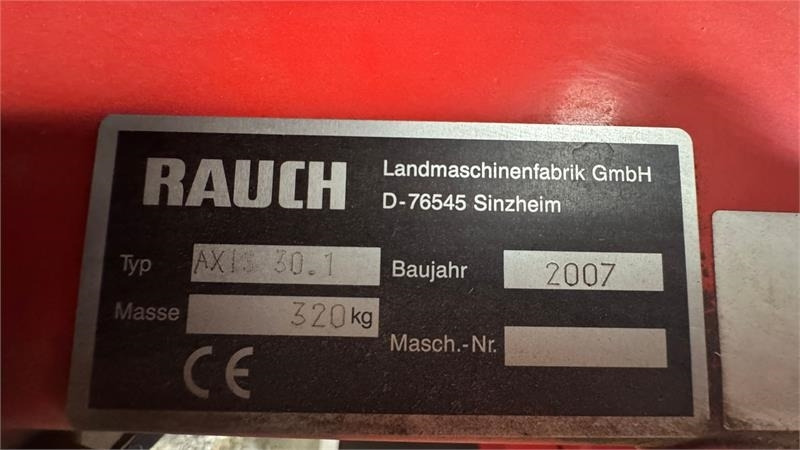 Kuhn RAUCH AXIS 30.1 - Distributeur d'engrais: photos 3 Kuhn RAUCH AXIS 30.1 - Distributeur d'engrais: photos 3