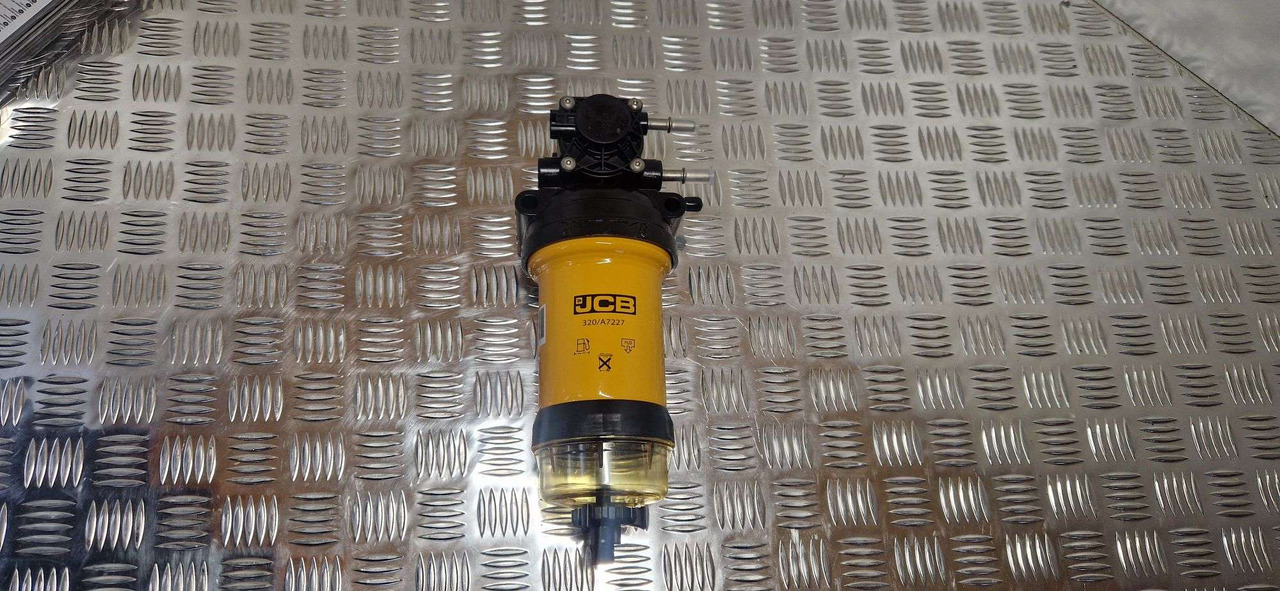 320/A7226 Fuel filter lift pump JCB JS filter assembly - Moteur et pièces pour Engins de chantier: photos 2 320/A7226 Fuel filter lift pump JCB JS filter assembly - Moteur et pièces pour Engins de chantier: photos 2