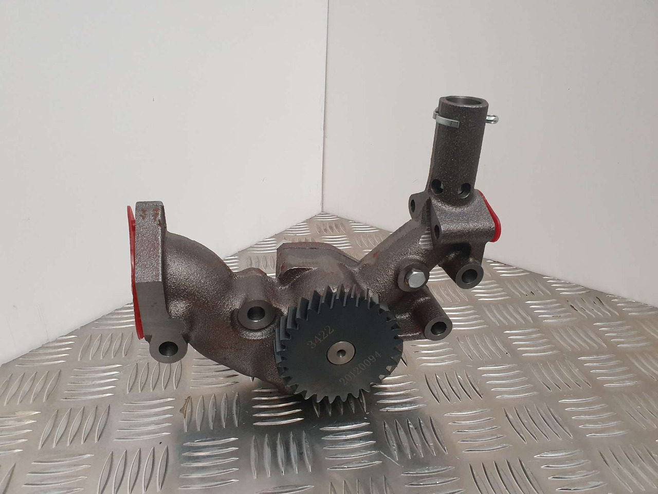 BF6M1015 Oil Pump P4223423 - Moteur et pièces pour Engins de chantier: photos 1 BF6M1015 Oil Pump P4223423 - Moteur et pièces pour Engins de chantier: photos 1