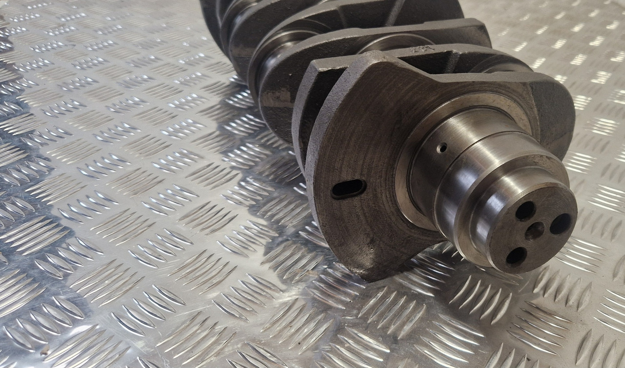 Crankshaft Assembly equivalent 320/03336 - Moteur et pièces pour Engins de chantier: photos 3 Crankshaft Assembly equivalent 320/03336 - Moteur et pièces pour Engins de chantier: photos 3