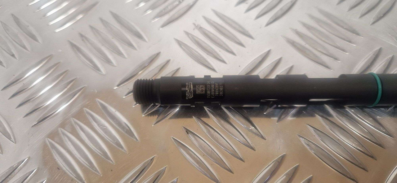 Et3 Injector Delphi R05001D JCB injector 320/06623 - Moteur et pièces pour Engins de chantier: photos 2 Et3 Injector Delphi R05001D JCB injector 320/06623 - Moteur et pièces pour Engins de chantier: photos 2