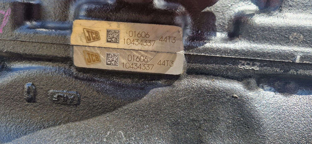 JCB 320/01606 Genuine block bedplate assembly T2 - Moteur pour Engins de chantier: photos 3 JCB 320/01606 Genuine block bedplate assembly T2 - Moteur pour Engins de chantier: photos 3
