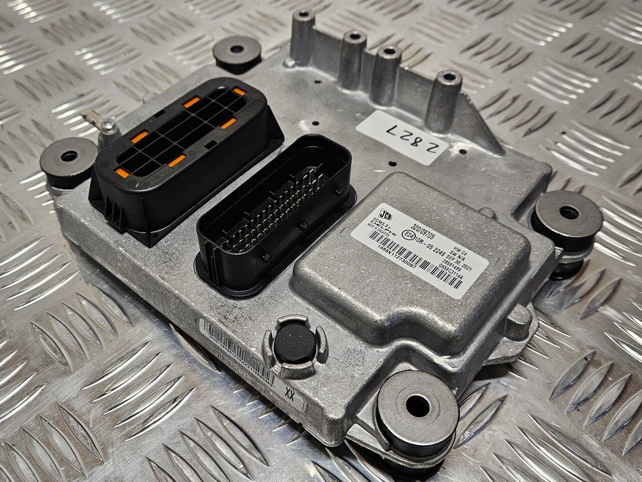 JCB ECU 320/09705 Programmed ECM for JCB 444 T4 Engine | Delphi DCM3.3+ with Flash File Loading - Moteur et pièces pour Engins de chantier: photos 2 JCB ECU 320/09705 Programmed ECM for JCB 444 T4 Engine | Delphi DCM3.3+ with Flash File Loading - Moteur et pièces pour Engins de chantier: photos 2