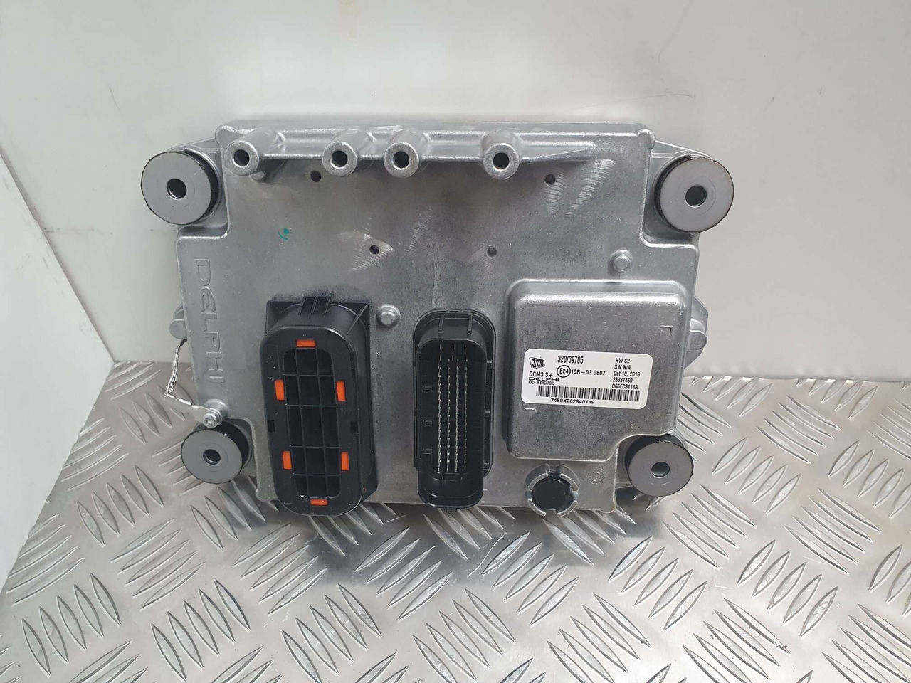 JCB blank ECU 320/09705 JCB ECM 444 T4 Delphi DCM3.3+ - Moteur et pièces pour Engins de chantier: photos 1 JCB blank ECU 320/09705 JCB ECM 444 T4 Delphi DCM3.3+ - Moteur et pièces pour Engins de chantier: photos 1