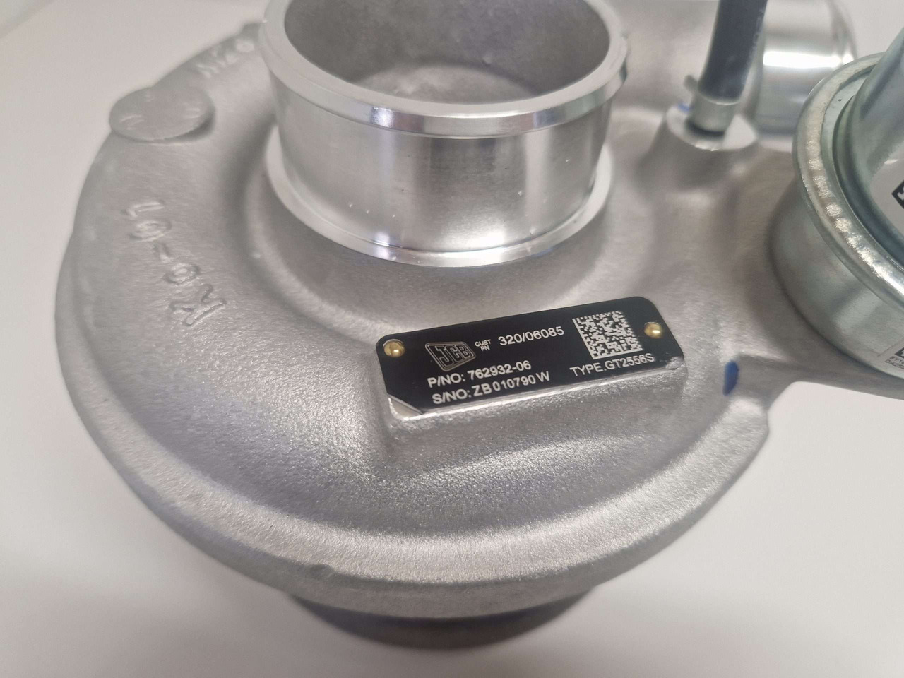 JCB turbocharger 320/06085 Garrett 85kw turbo - Moteur et pièces pour Engins de chantier: photos 3 JCB turbocharger 320/06085 Garrett 85kw turbo - Moteur et pièces pour Engins de chantier: photos 3