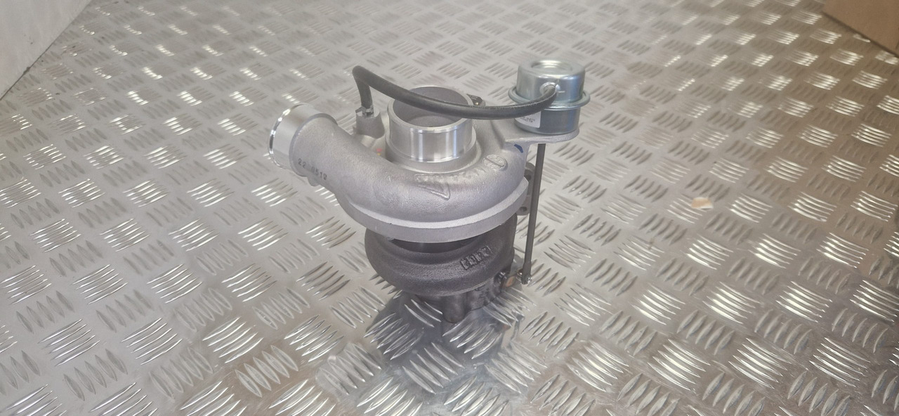 JCB turbocharger 320/06160 Garrett tier 3 74kw TURBO - Moteur et pièces pour Engins de chantier: photos 4 JCB turbocharger 320/06160 Garrett tier 3 74kw TURBO - Moteur et pièces pour Engins de chantier: photos 4