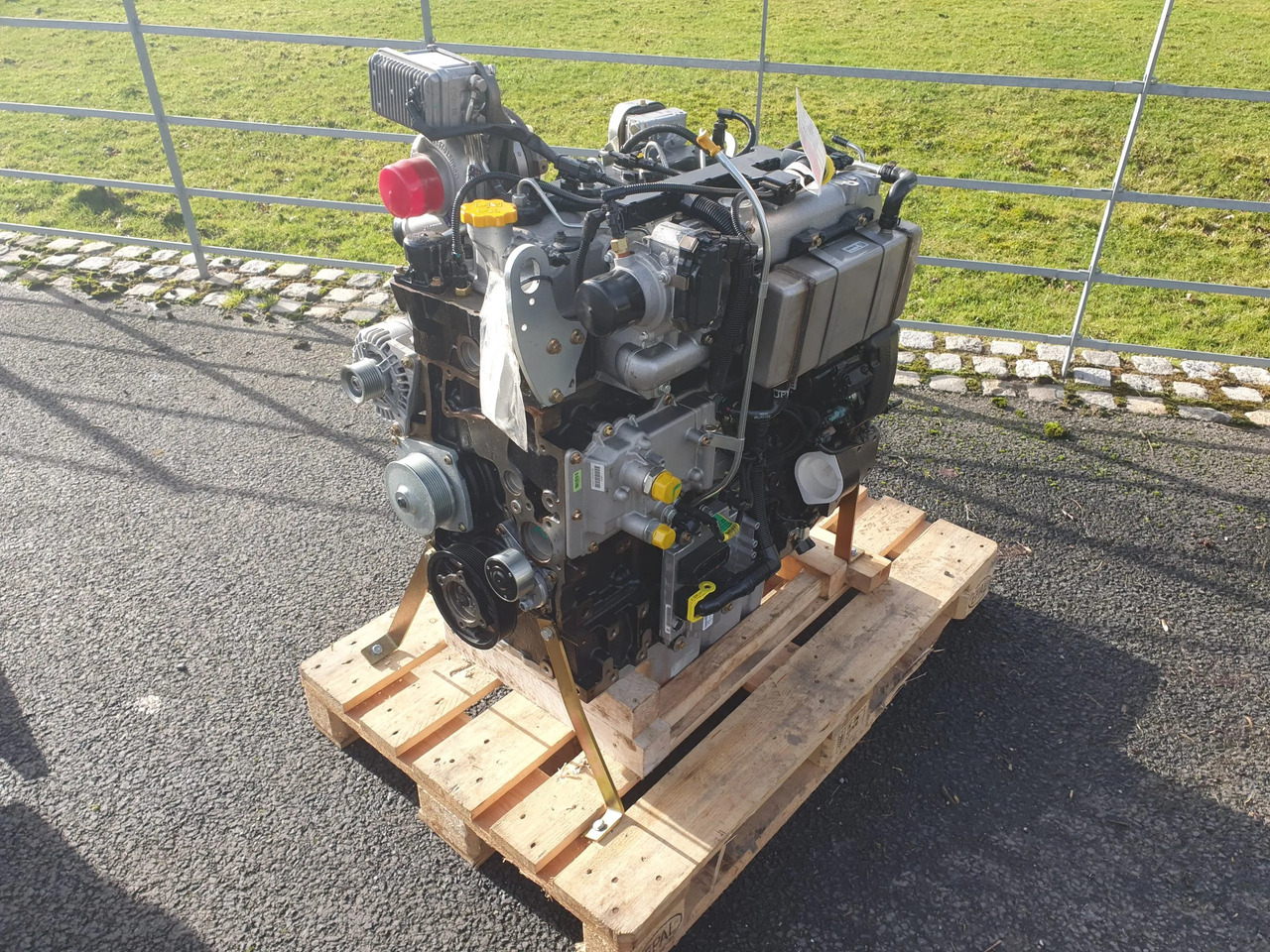 JS145 excavator 93kw Engine JCB 444 T4 Final 93kw - Moteur pour Engins de chantier: photos 1 JS145 excavator 93kw Engine JCB 444 T4 Final 93kw - Moteur pour Engins de chantier: photos 1
