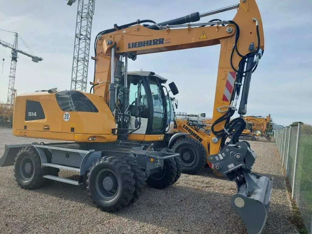 2022 Liebherr A 914 Litronic G6.0-D - Pelle sur pneus: photos 1 2022 Liebherr A 914 Litronic G6.0-D - Pelle sur pneus: photos 1