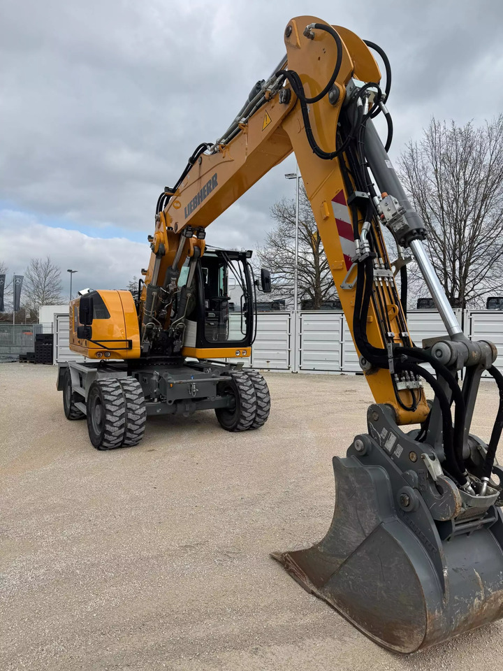 2022 Liebherr A 918 Litronic G6.0-D - Pelle sur pneus: photos 2 2022 Liebherr A 918 Litronic G6.0-D - Pelle sur pneus: photos 2