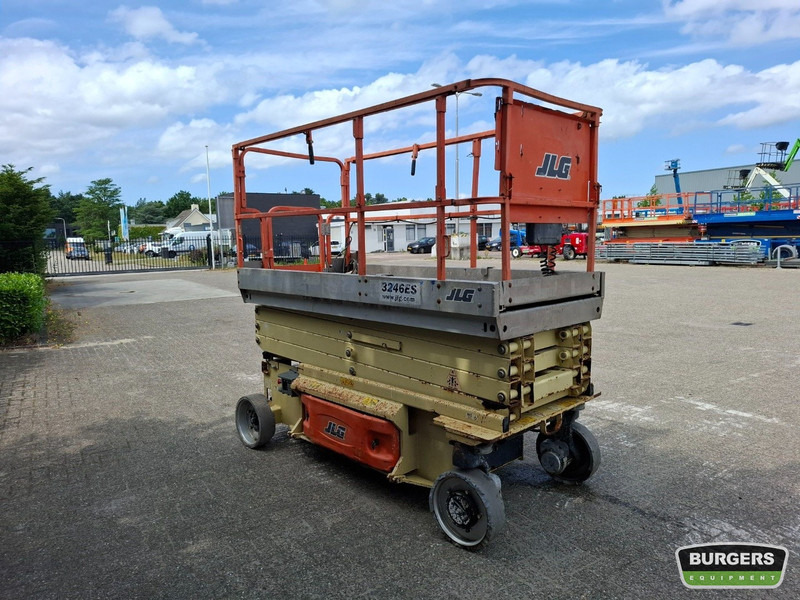 JLG 3246ES - Nacelle ciseaux: photos 2 JLG 3246ES - Nacelle ciseaux: photos 2
