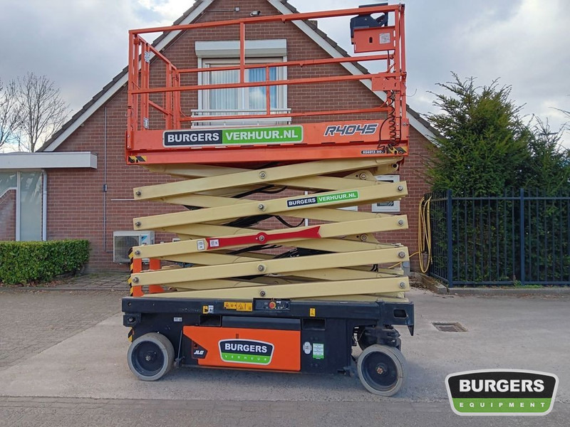 JLG R4045 - Nacelle ciseaux: photos 1 JLG R4045 - Nacelle ciseaux: photos 1