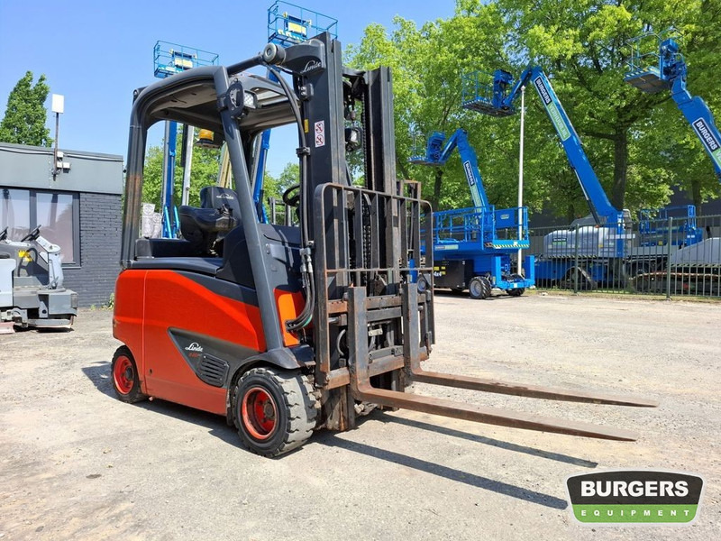 Linde E20PH - Chariot élévateur électrique: photos 2 Linde E20PH - Chariot élévateur électrique: photos 2