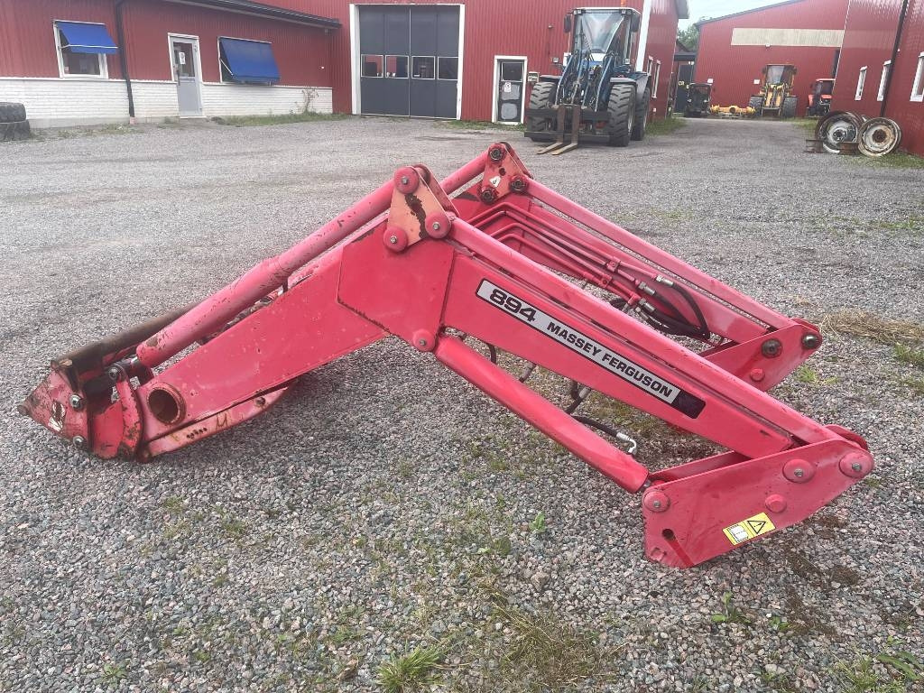 Lastare Loader Ålö 940 MF 894 till MF 5445 - Autre matériel: photos 1 Lastare Loader Ålö 940 MF 894 till MF 5445 - Autre matériel: photos 1
