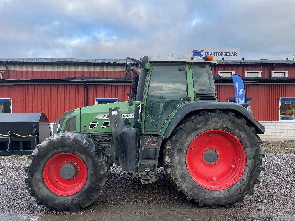 Fendt 820 Dismantled: only spare parts - Tracteur agricole: photos 4 Fendt 820 Dismantled: only spare parts - Tracteur agricole: photos 4