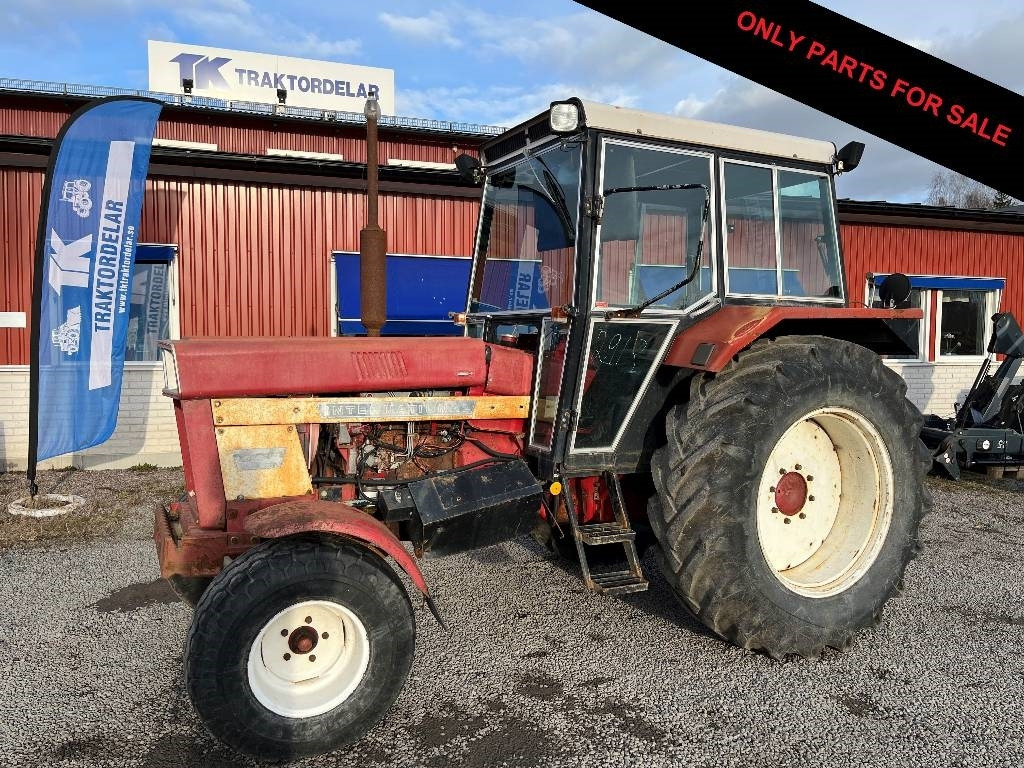 International 844 Dismantled: only spare parts - Tracteur agricole: photos 1 International 844 Dismantled: only spare parts - Tracteur agricole: photos 1