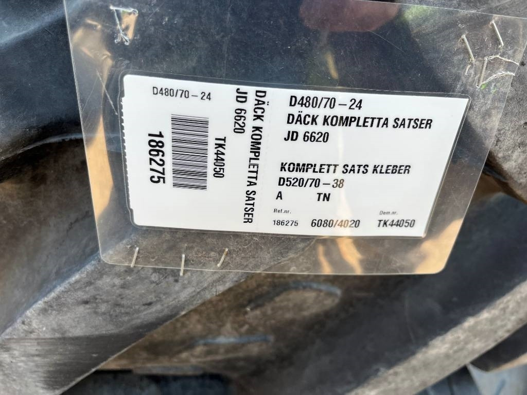 Kleber 520/70R38 480/70R24 till JD 6620 - Pneu pour Machine agricole: photos 2 Kleber 520/70R38 480/70R24 till JD 6620 - Pneu pour Machine agricole: photos 2