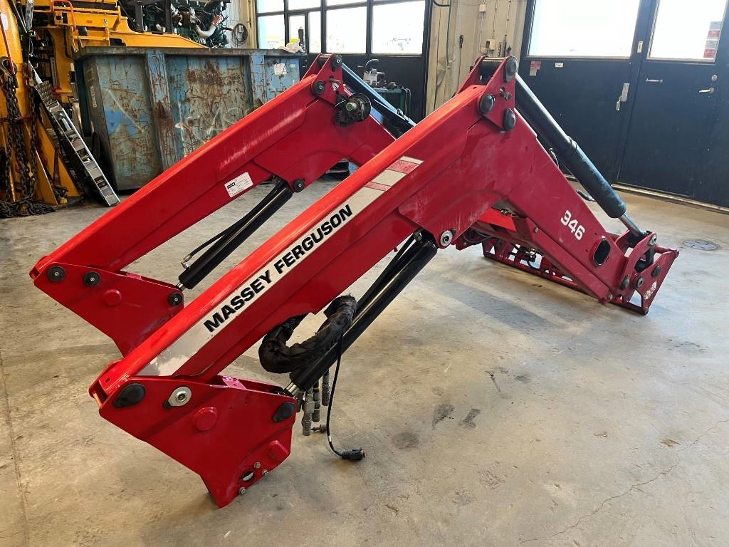 Lastare / Loader MF 946 Trima Ålö till Massey Ferg - Chargeur frontal pour tracteur: photos 5 Lastare / Loader MF 946 Trima Ålö till Massey Ferg - Chargeur frontal pour tracteur: photos 5